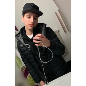 Meet your Posher, Anderson